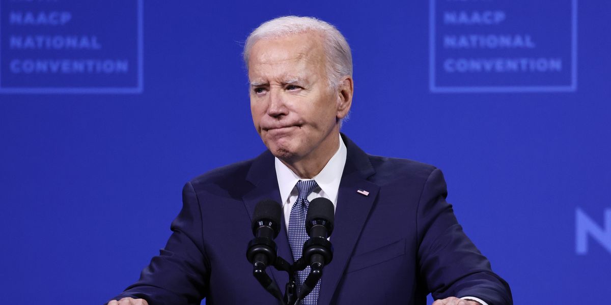 NextImg:Joe Biden's inner circle 'standing their ground' on President’s election future: 'No way he will be the candidate!'