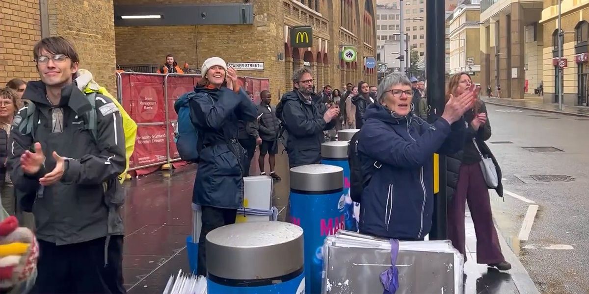 NextImg:Watch as Just Stop Oil eco-zealots line London streets to serenade jailed activists