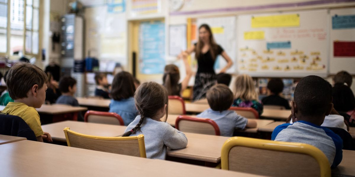 NextImg:School summer holiday suggestion sparks fury from parents: 'It's a s**t idea!'