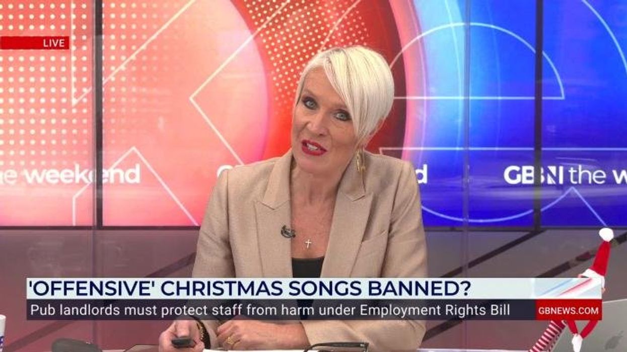 Publicans set to face 'legal minefield' as Labour's free speech crackdown could ban 'offensive' Christmas songs in pubs
