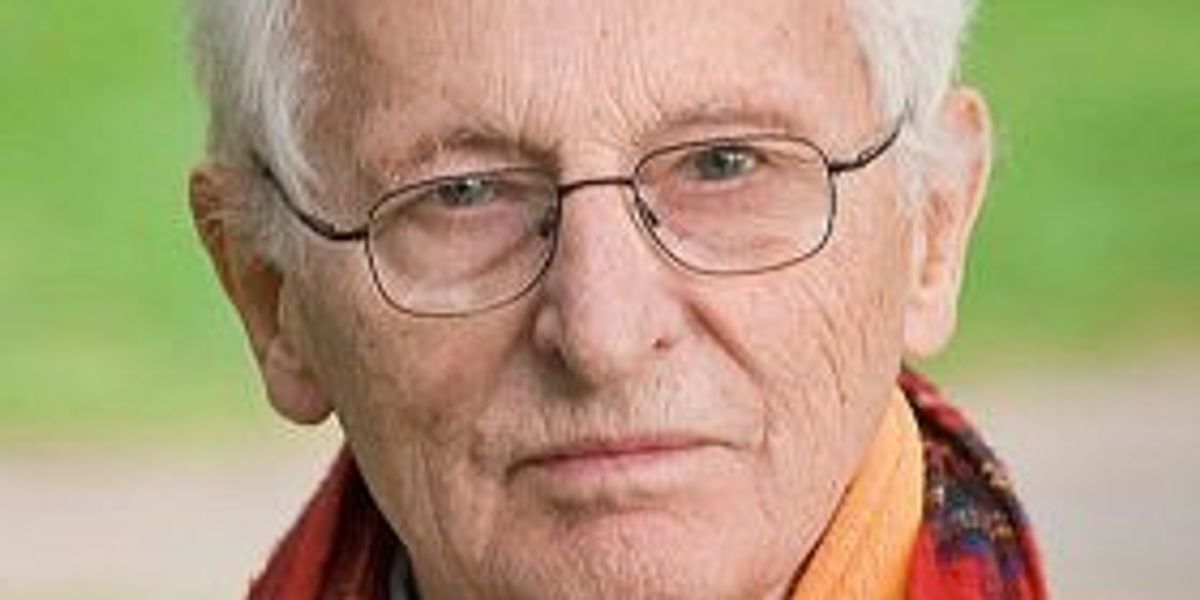 NextImg:Retired 94-year-old professor uses JUDO to fight off mugger on London street