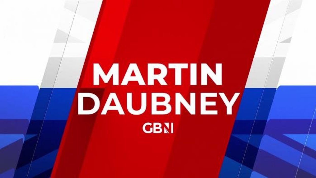 Labour minister takes swipe at Nigel Farage for 'burning relationship with Brussels' as No10 eyes up 'Brexit betrayal'