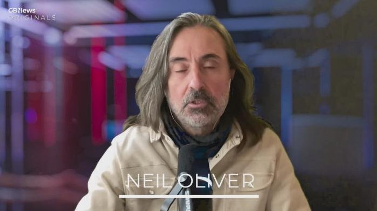 Neil Oliver uncovers ALARMING Covid vaccine truths from Pfizer's own documents: 'See for yourself!'