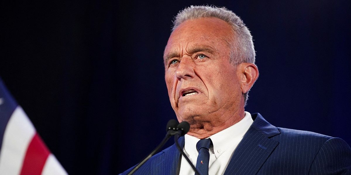 NextImg:Kamala Harris campaign ‘instantly eclipsed’ by RFK Jr’s endorsement of Trump: ‘Give’s him edge in key states’