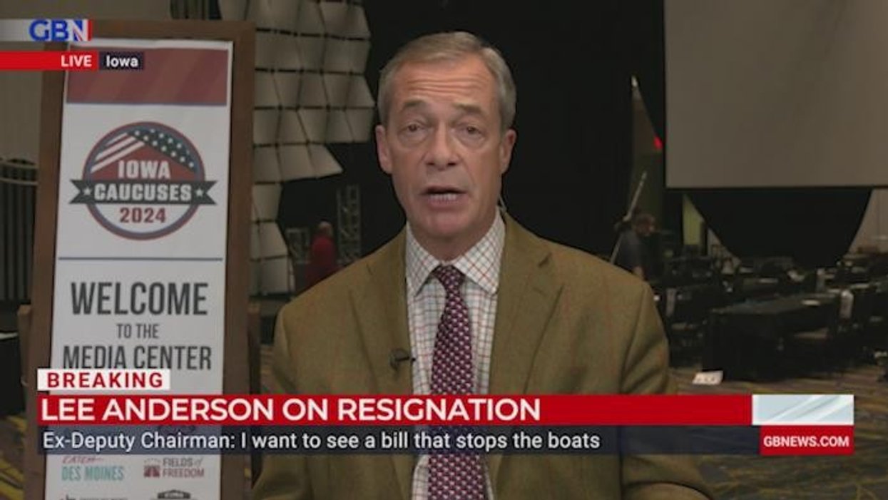 Nigel Farage blasts Rwanda 'FARCE' as Tory rebels resign over migrant bill