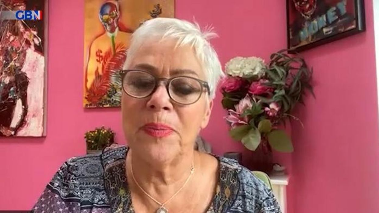 Meghan Markle fiercely backed by Denise Welch over fraught family ties amid birthday spat: 'A toxic situation!'