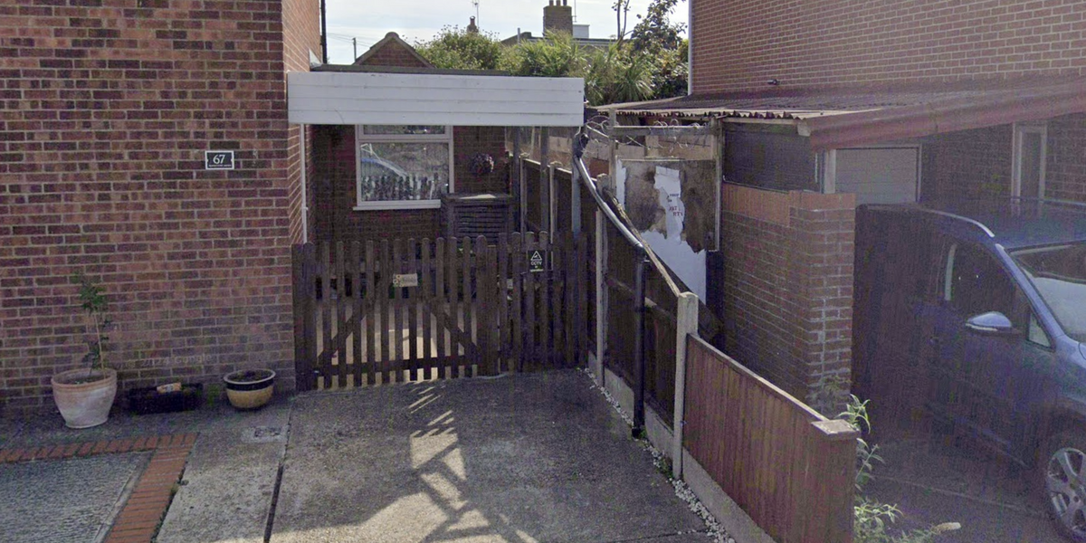 NextImg:Council row erupts after woman gates off 'public alleyway' with £4k driveway