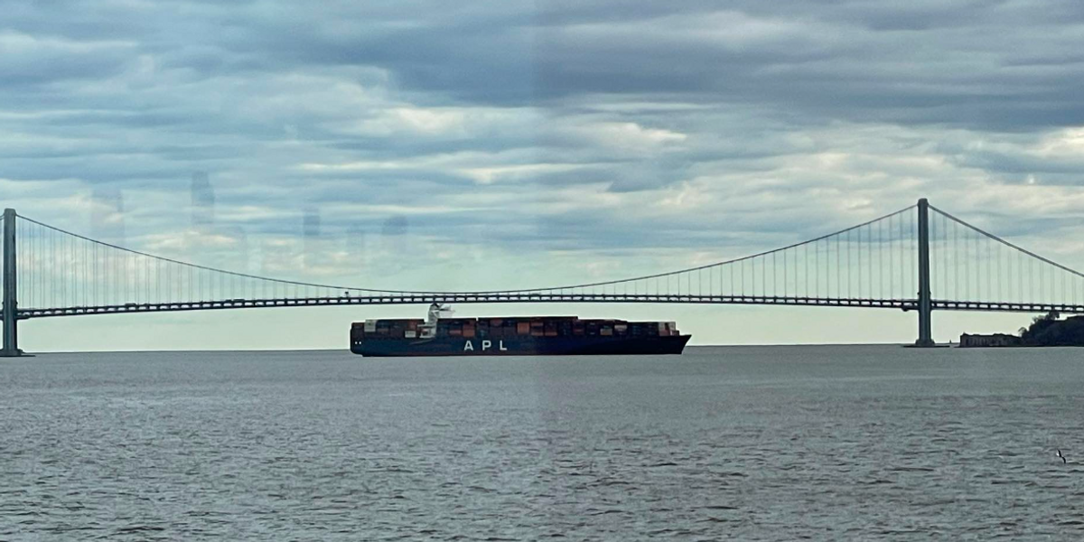 NextImg:Major container ship loses power next to major New York bridge just DAYS after Baltimore disaster