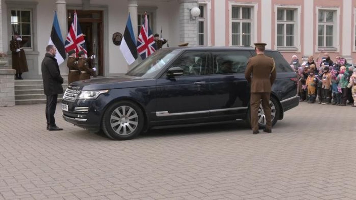 Prince William drops mysterious item on the ground after leaving UK