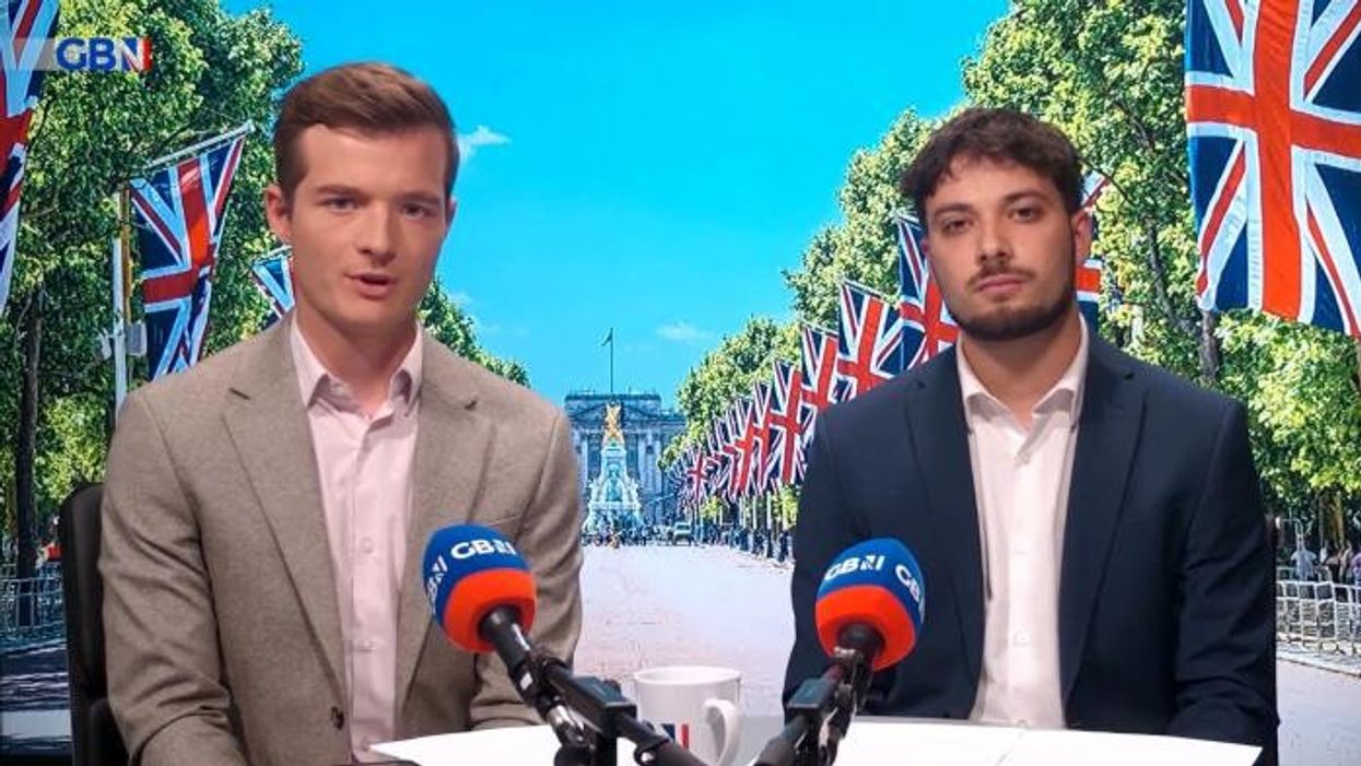 Princess Kate and Prince William told to 'grin and bear it' amid advice from royal aides