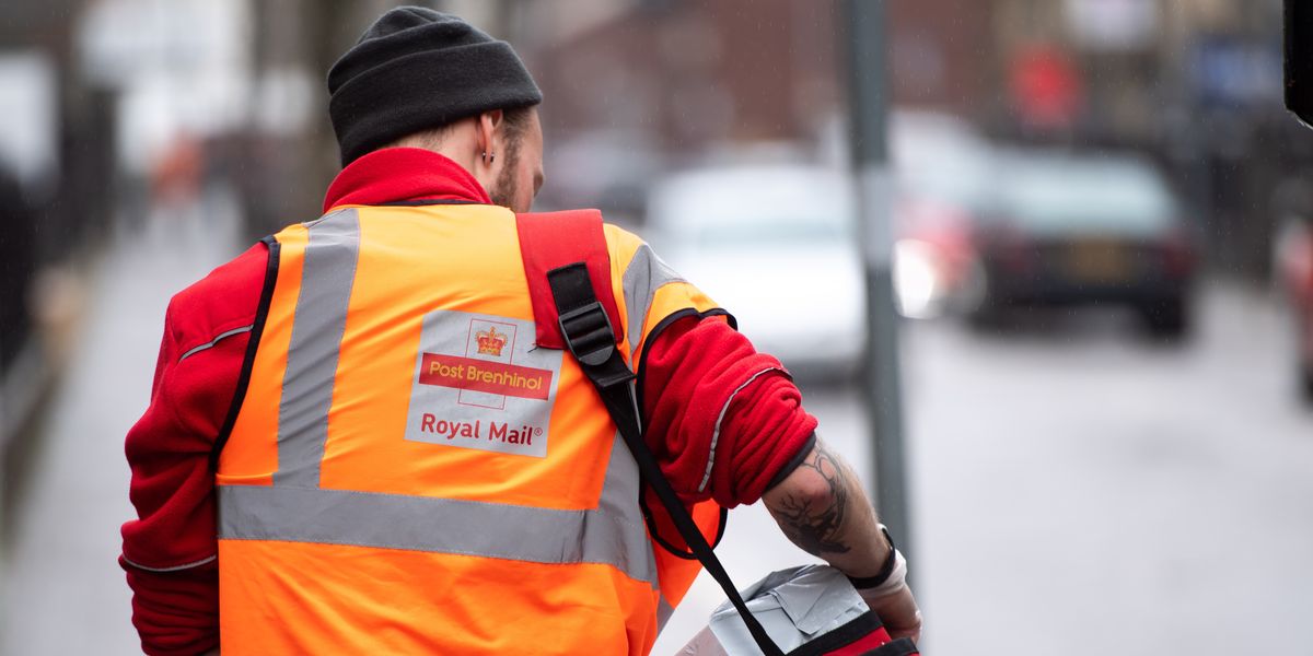 NextImg:Royal Mail could scrap Saturday deliveries in bid to 'evolve to closely meet consumer needs'