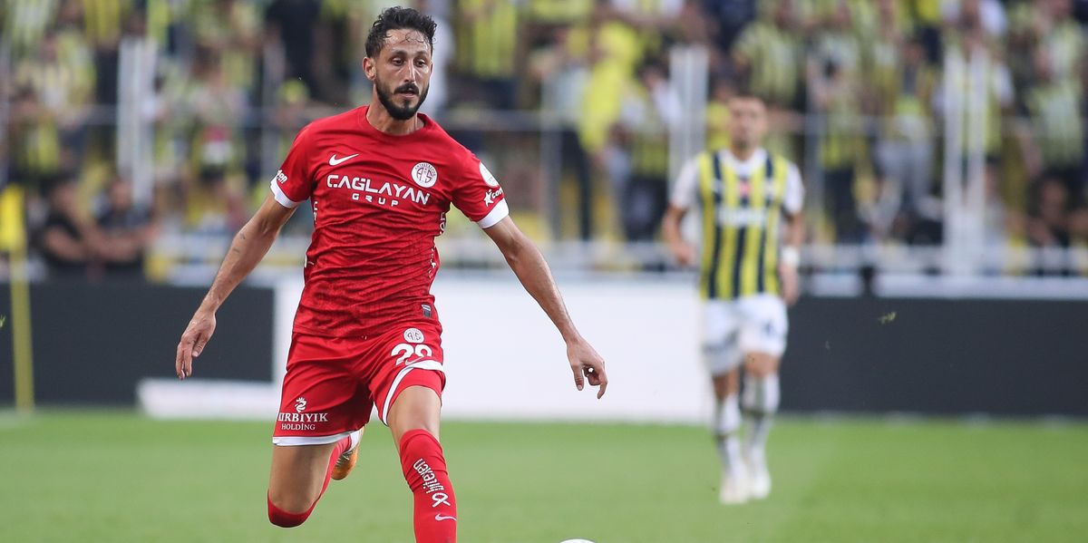 NextImg:Footballer arrested just moments after match ends for wearing pro-Israel wristband