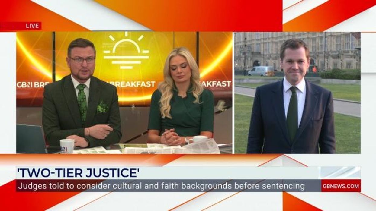 'Two-tier justice under two-tier Keir!' Robert Jenrick tears into 'outrageous' sentencing guidelines in fresh attack on Shabana Mahmood