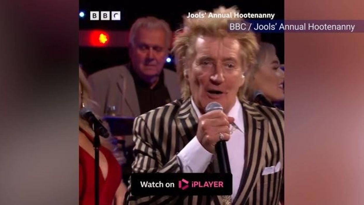 Rod Stewart distracts fans during New Year's performance as viewers spot odd appearance feature
