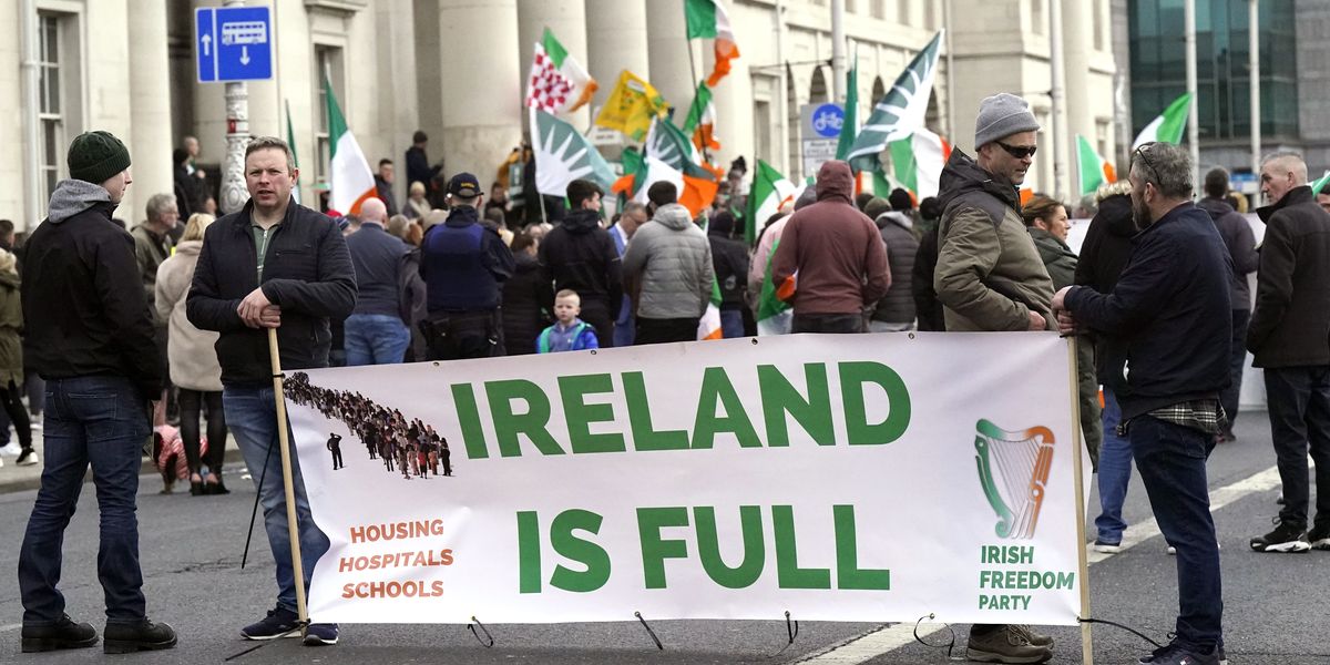 NextImg:Majority of asylum seekers in Ireland are POURING in from the UK