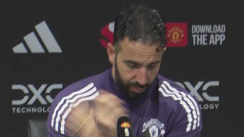 Rio Ferdinand refuses to delete social media post despite Man United icon making blunder