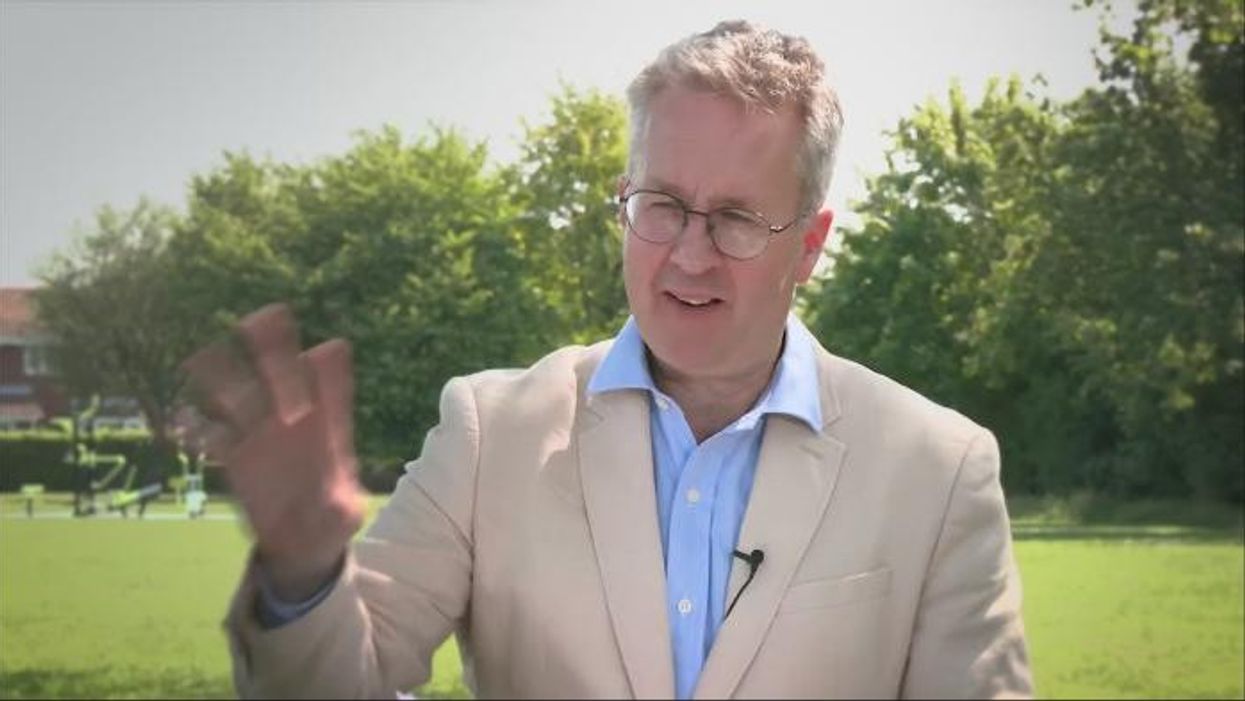 'We share no values!' Ed Davey blasts Nigel Farage as 'Putin apologist' after pressure mounts on Reform leader over Ukraine