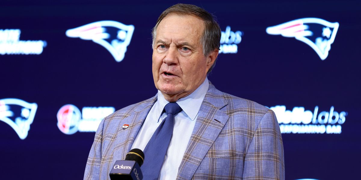 NextImg:Bill Belichick 'rejected offer to take new NFL role' as coach mulls over next move after New England Patriots