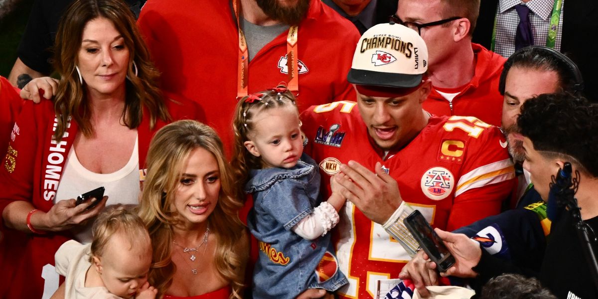 NextImg:Patrick Mahomes sends three-word message after celebrating Super Bowl win with wife Brittany
