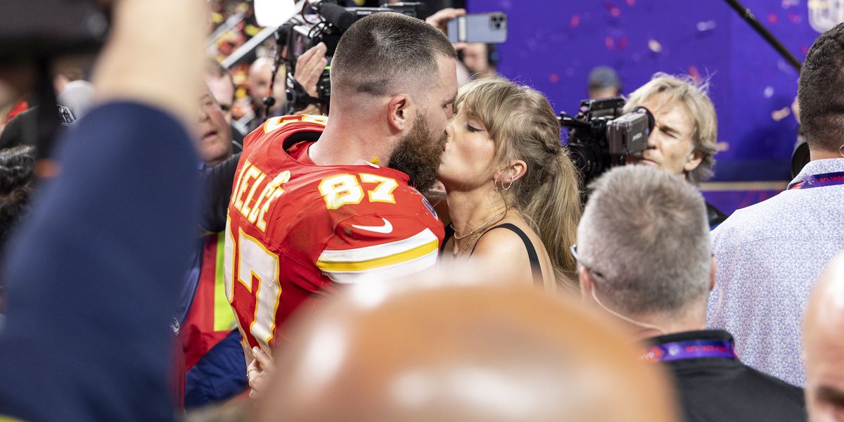 NextImg:Travis Kelce sets record straight on potential retirement as Super Bowl winner celebrates with Taylor Swift