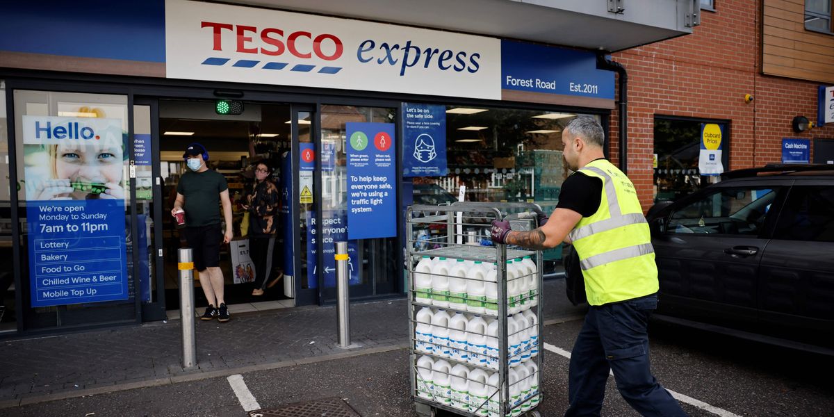 NextImg:Tesco imposes new rule on staff to crackdown on habit that infuriates customers