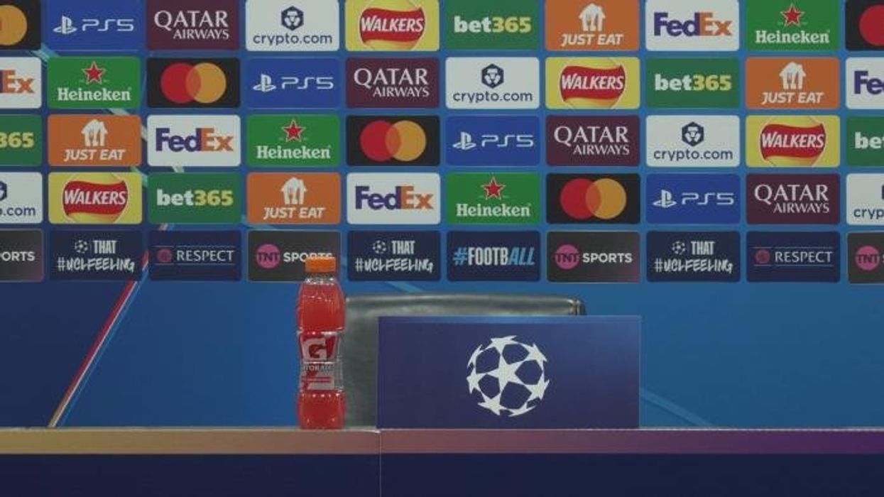 Tottenham star hilariously booed by own fans during Premier League match with Man Utd