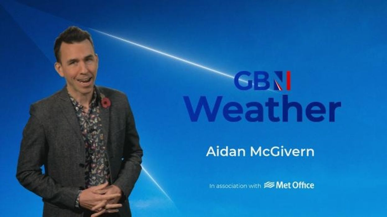 UK weather: 'Anticyclonic gloom' reason behind England's grey skies but sun FINALLY set to return