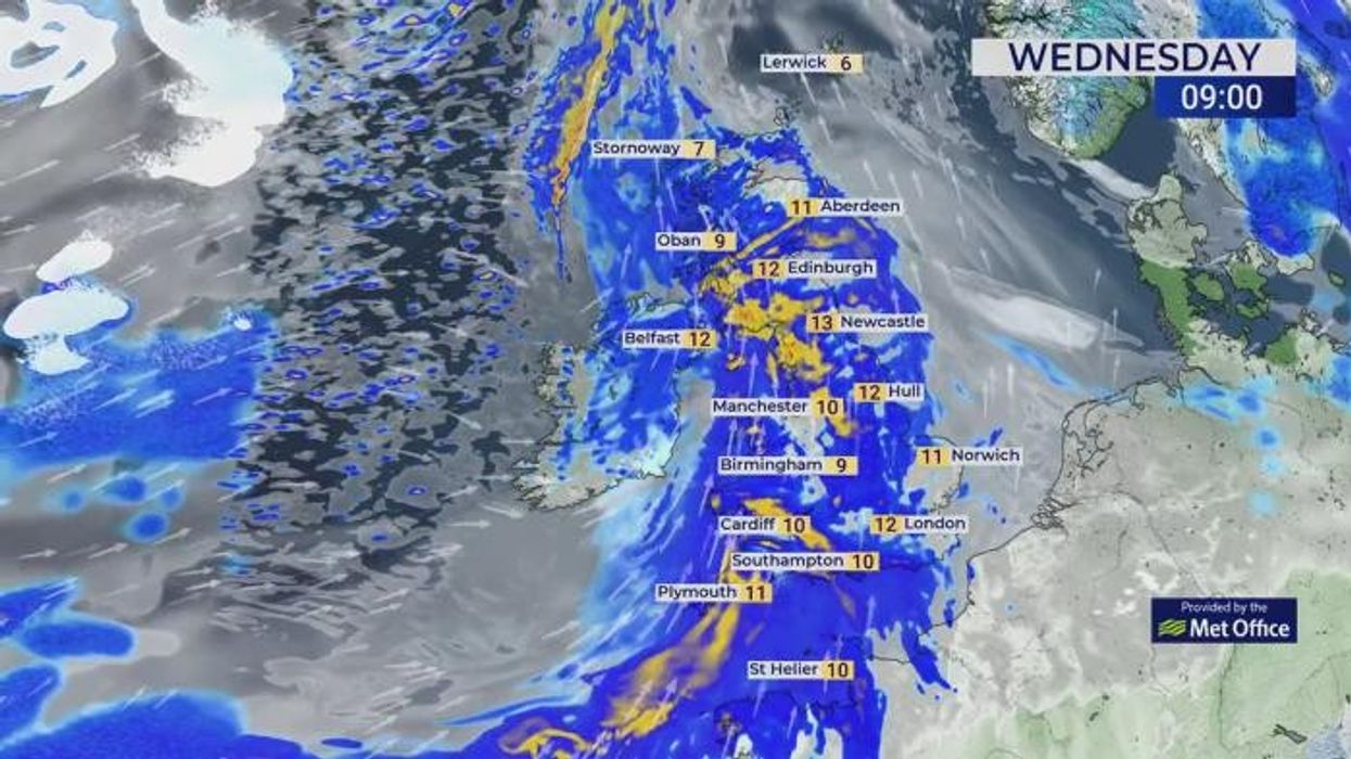 UK weather forecast: Met Office issues urgent warning as heavy rain sparks flooding fears