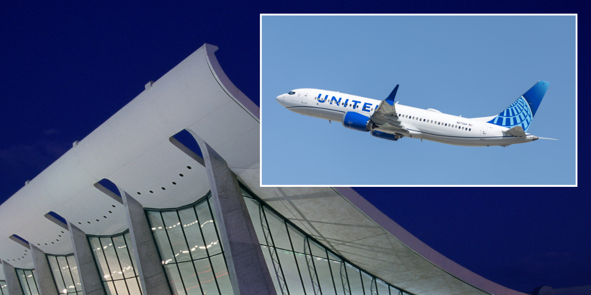 NextImg:Boeing passenger jet forced to make emergency landing after flight plunges hundreds of feet - Six injured
