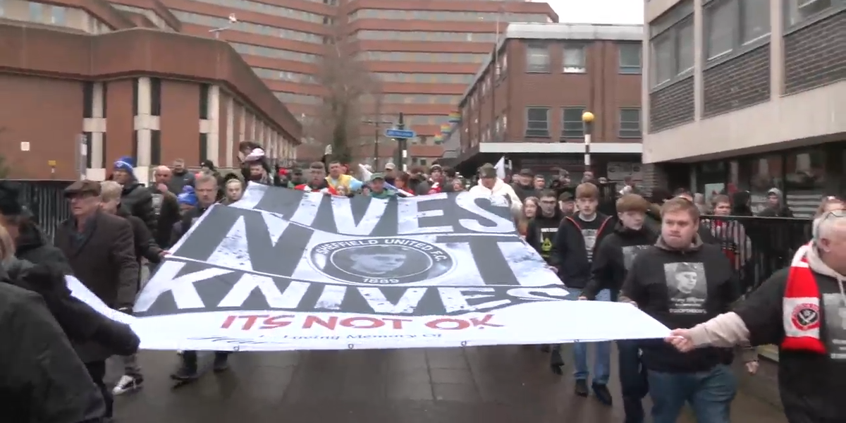NextImg:Sheffield stabbing: Hundreds of people march through streets in tribute to teenager killed in school knife attack