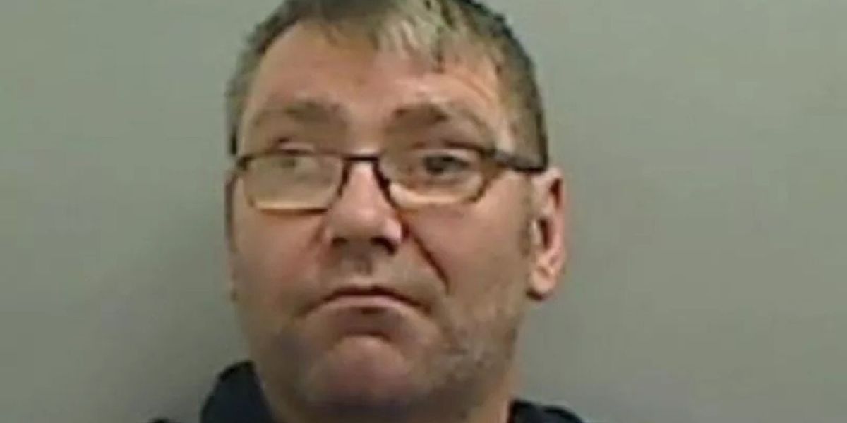 NextImg:Convicted paedophile DJs at children's party for 'vastly discounted rate' before defecating in police van when arrested