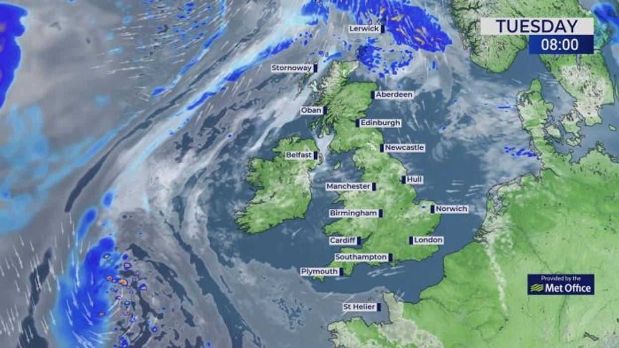 UK weather: 'Blistering' temperatures and 'stifling tropical humidity' threatens 'dangerous' week-long heatwave