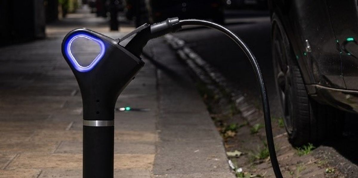 NextImg:Labour to help tackle electric car charging crisis amid push for drivers to leave petrol and diesel vehicles