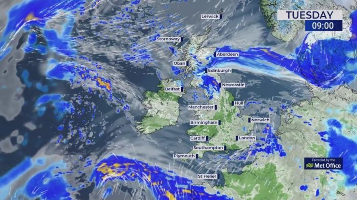 UK weather forecast: SEVEN low-pressure ‘cyclones’ surging towards Britain as freak phenomena hit