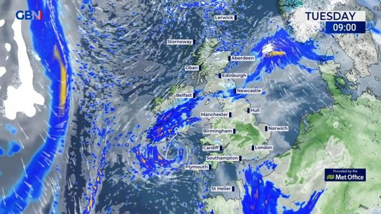 UK weather forecast: Arctic winds sends temperatures plunging before 'CYCLONIC' system strikes