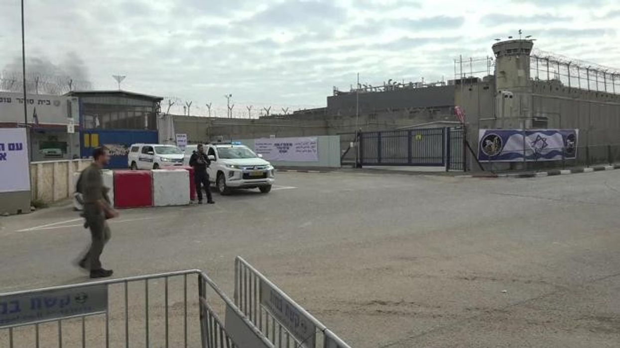 Watch onlookers in Tel Aviv in tears as four hostages released by Hamas