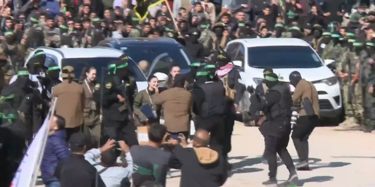 NextImg:Watch as onlookers in Tel Aviv in tears as four hostages released by Hamas