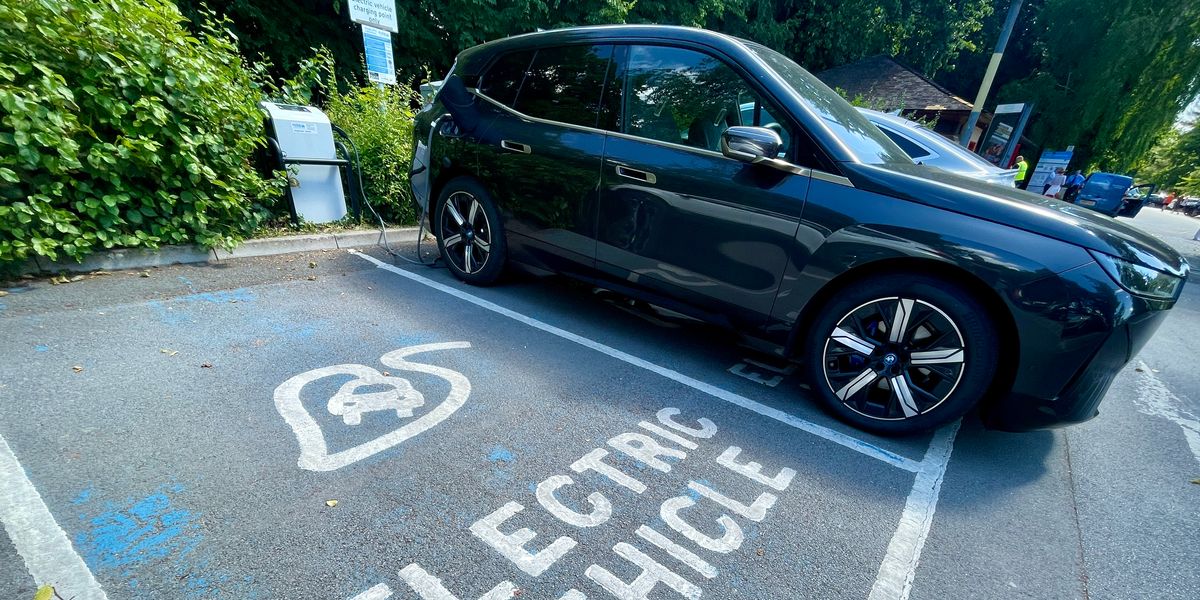 Drivers given £185million funding boost for new electric car chargers