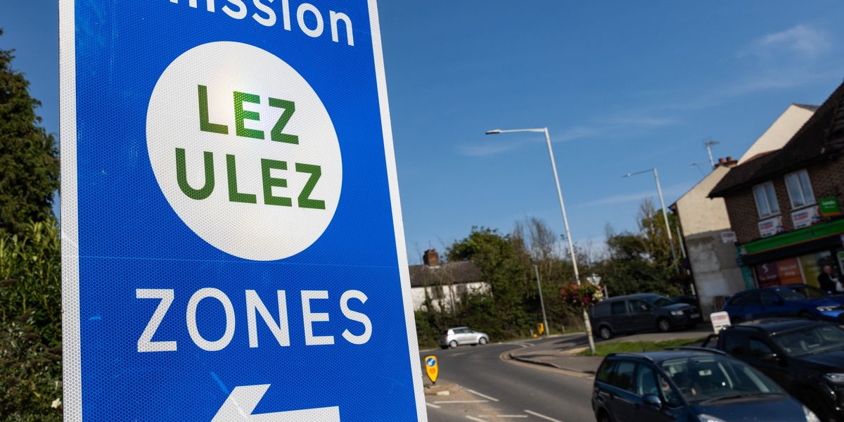 NextImg:Sadiq Khan criticised for pushing 'dirty' cars out of London to Ukraine through 'hilarious' new Ulez rules