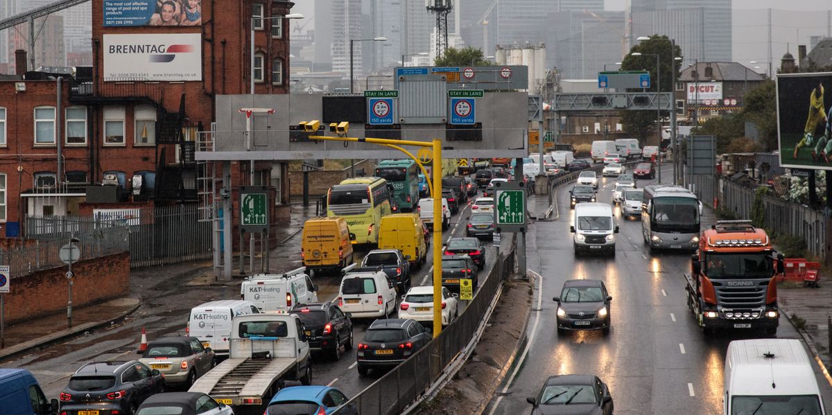 NextImg:Drivers issued urgent warning of 'extremely busy' roads and 'long delays' with major closure this weekend