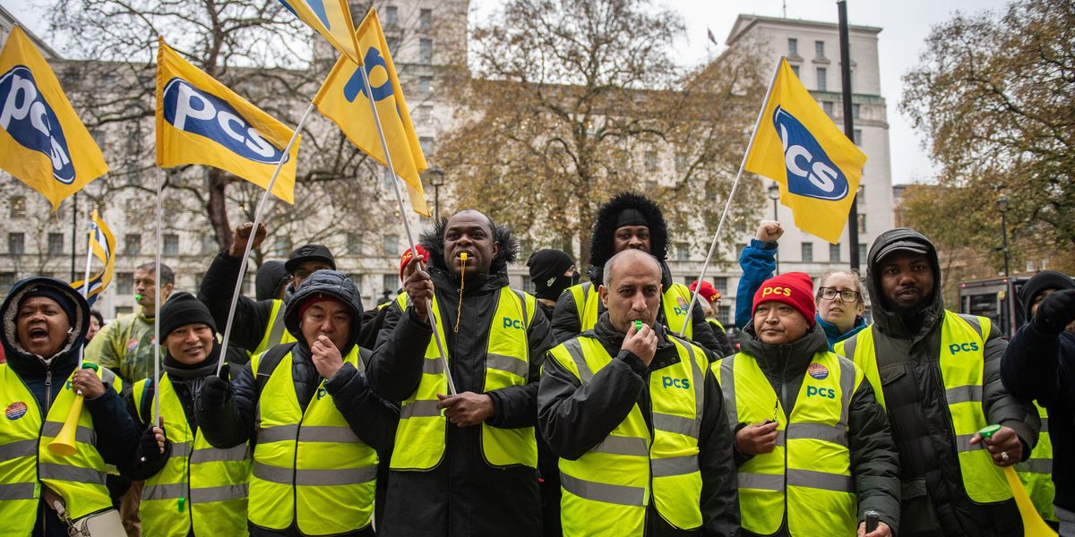 NextImg:Met Police staff go on strike for first time EVER as home workers told 'pay would be docked' unless requirements met