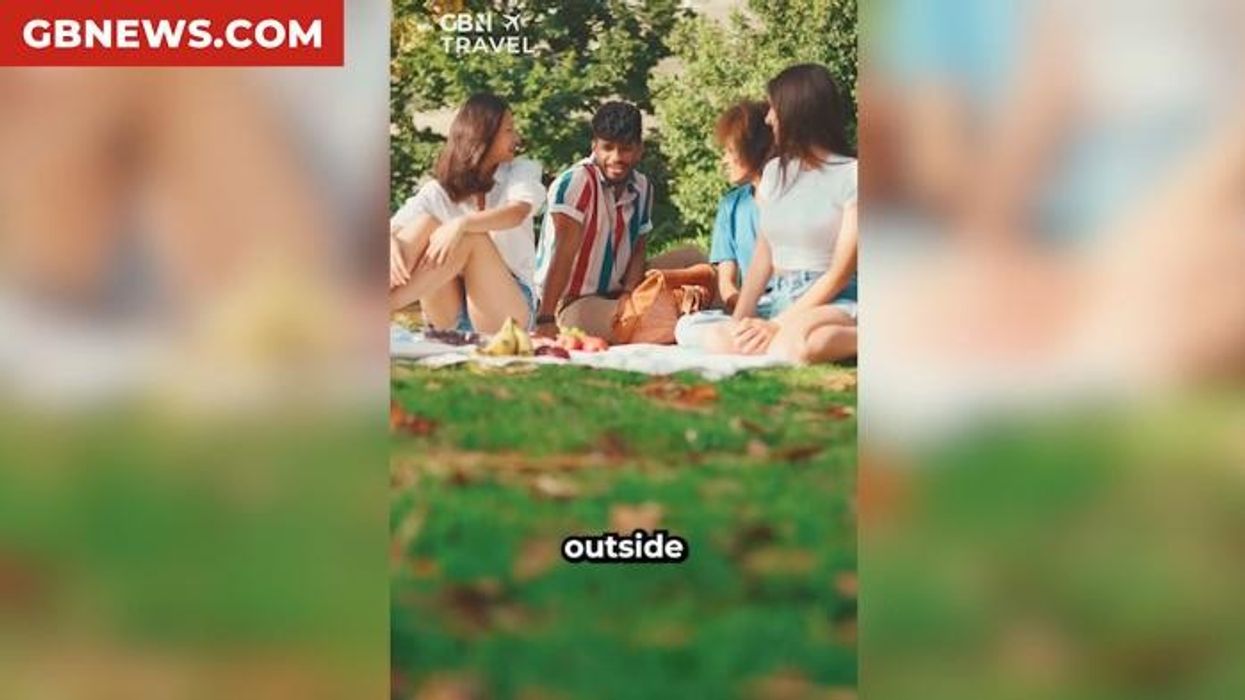 Britons handed urgent 'stay indoors' warning for FOUR HOURS on Sunday as May heat looms