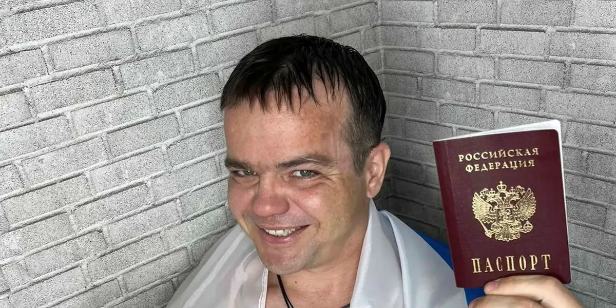 NextImg:Putin grants Russian citizenship to British traitor who abandoned uK to fight Ukraine