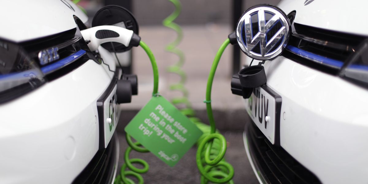 NextImg:Volkswagen sees electric vehicle sales drop by a third as company struggles to draw in a crowd
