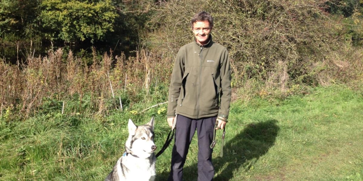 Meet the man who walked 4,000 miles across Britain picking up litter Meet the man who walked 4,000 miles across Britain picking up litter
