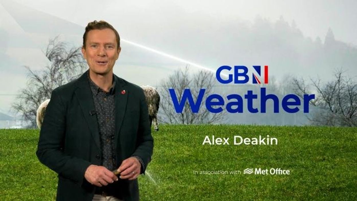 UK weather: Britain could face serious flood risks as giant 'supermoon' draws high spring tides