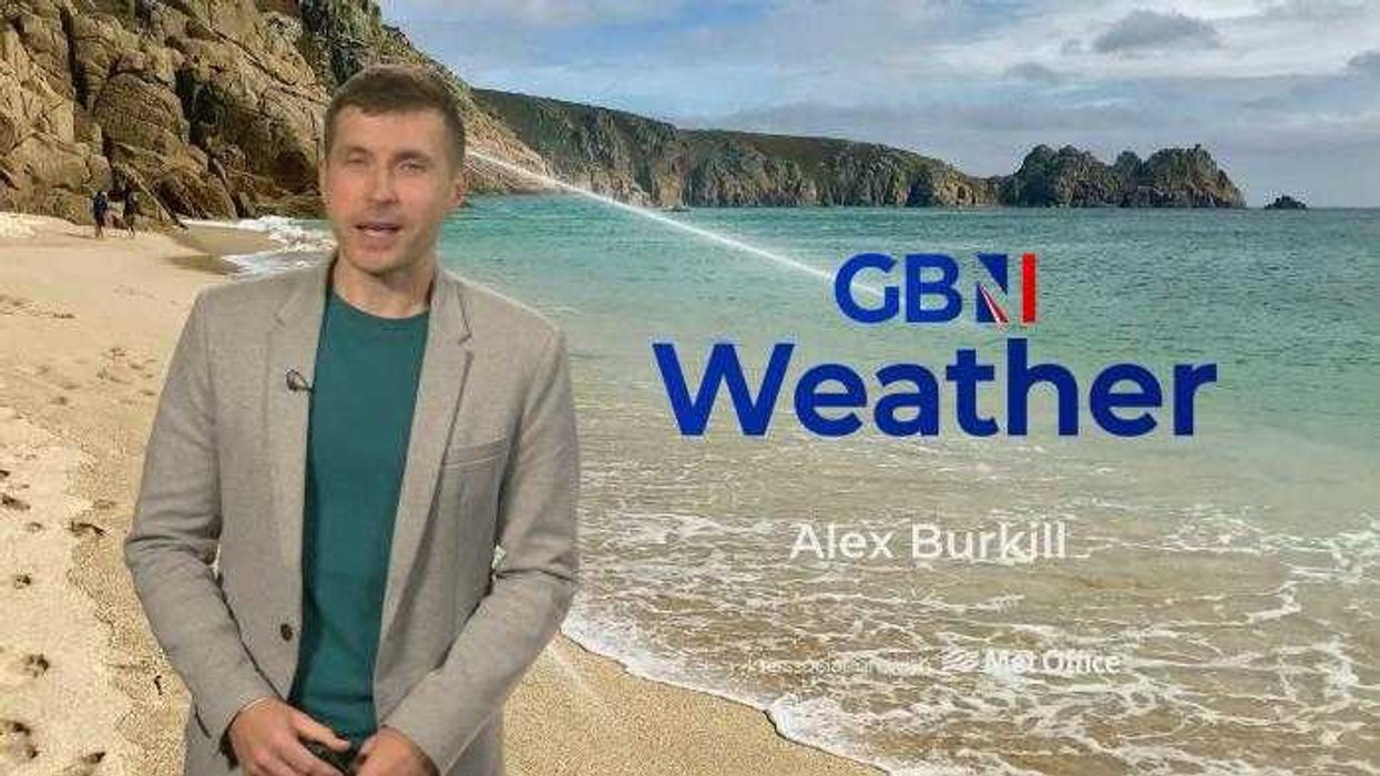 UK weather: Tropical hurricane set to kick start 20C Indian Summer as plume of warmth to swoop in