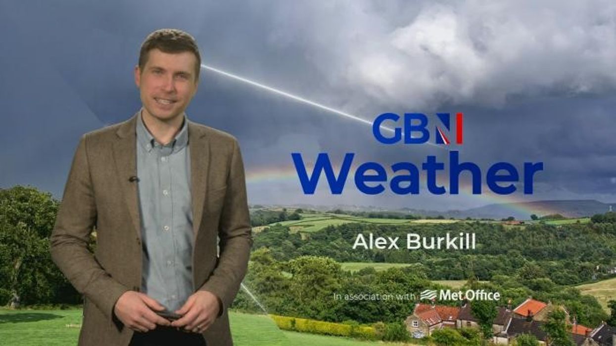 Met Office issues rare amber warning as Britain to be lashed with 16hrs of rain