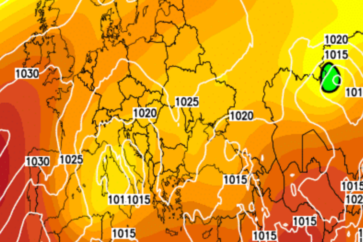 Weather map of warm weather in Europe