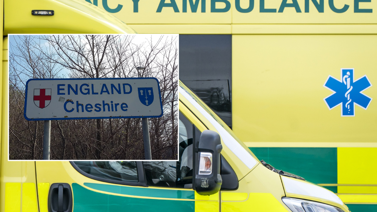 Welcome to England sign, Ambulance